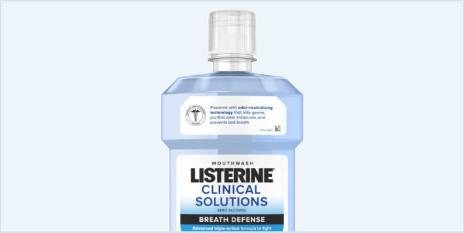 Frasco de enjuague bucal Listerine Clinical Solutions Breath Defense